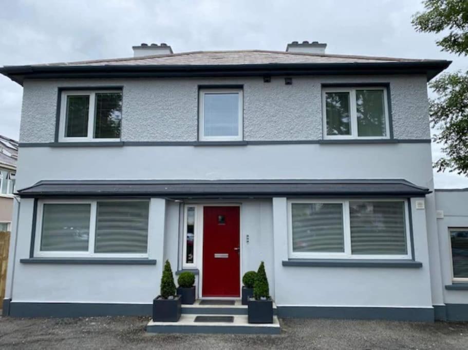 Location, Location - Modern 2 Bed Apt In Killarney Eksteriør billede