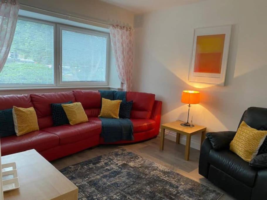 Location, Location - Modern 2 Bed Apt In Killarney Eksteriør billede
